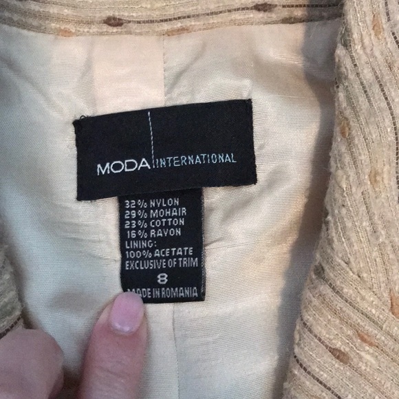 Moda International Blazer - Picture 2 of 4